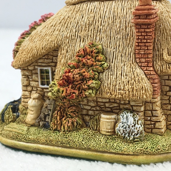 Vintage 2003 LILLIPUT LANE Where Sparks Fly (L2631) mini UK cottage collectable - Picture 8 of 13